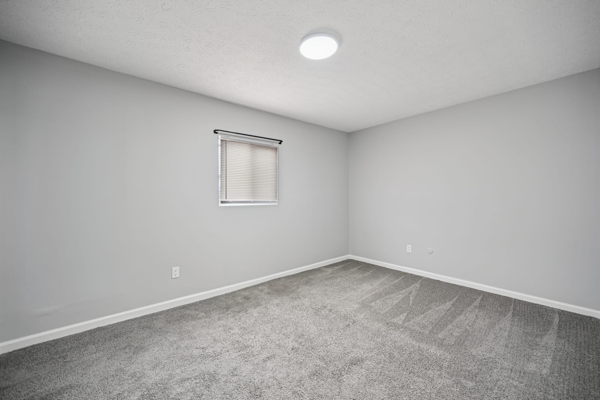 Bedroom — 1 bed / 1 bath apartment at Morse Creek (photo 1)